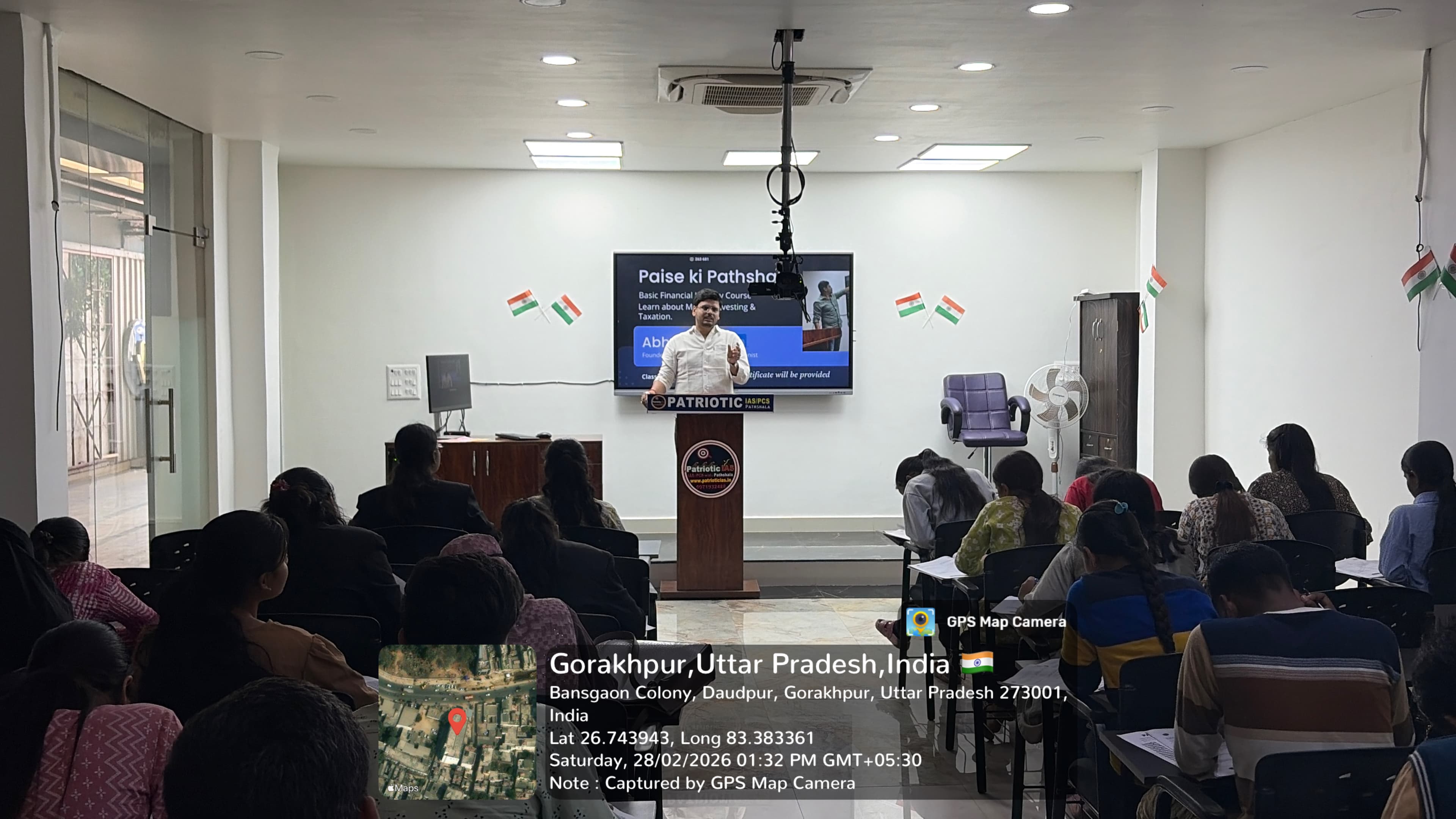 FLYUP Career and Admission Services — students receiving guidance